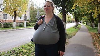 Street Tits – Amazing Woman