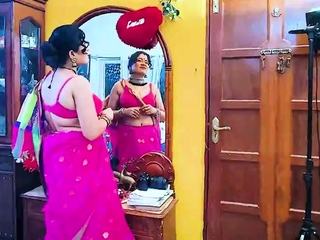 Amateur milf licks her secretaries twat