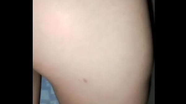 Cogiendome a la típica chica de faldas larga que no rompe un plato termina siendo una experta del sexo – joven latina caliente de culo grande y vagina apretadita