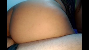 quando guardiamo la tv mi piace saltargli sul cazzo come una zoccoletta