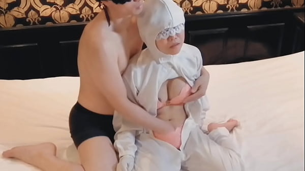 半導体製造工場勤務の巨乳検査員のおっぱいを揉んで手マンする。Home made amateur 個人撮影 kawasaki JK