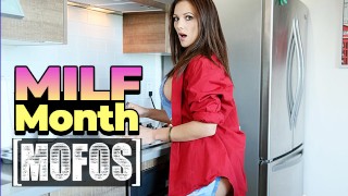 MOFOS – Mandy Flores Gives A Lot Of Hints To David Flores That She Wants Her Ass To Be Fucked