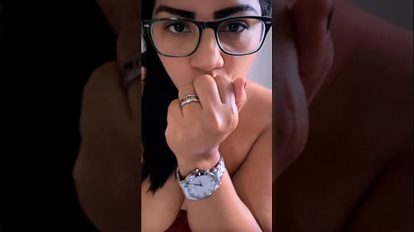 Professorinha Safada: Cuspe, Peito e Gozo na Cara do Aluno