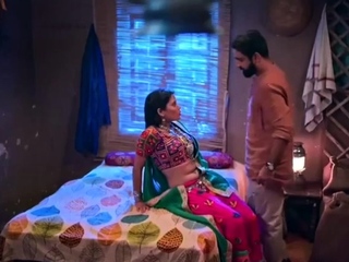 Sexy milf babe playing with dildo on webcam