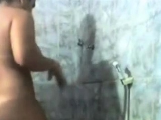 BBW Indian Girl’s Shower Webcam Show