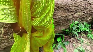 Jungle’s sex with the beautiful housewife off the village.