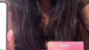 Me corro con mi nuevo juguete LILI patrocinado por HONEYPLAYBOX usa mi código y compra el tuyo