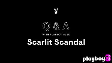 Stunning Scarlit Scandal shows big ass and sexy girl exposed sexy body