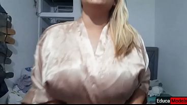 YELIXNOW HORNY MILF WORKING OUT BIG BOOBS BOUNCING