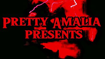 Pretty Amalia takes a bath and poses candidly for the camera.