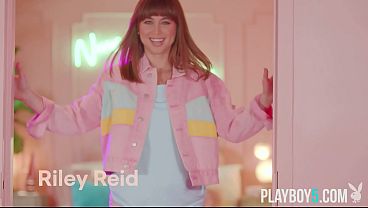 Very hairy pussy teen Riley Reid naked in softcore for Playboy