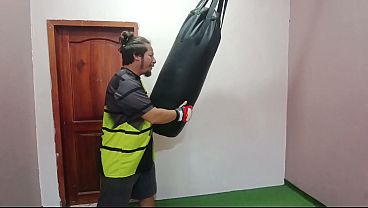 The beautiful, curvy student sucks her boxing teacher’s cock and then gets penetrated in the pussy