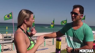 Levamos uma loiraça pra fazer um treino especial com foda hard e Anal – Fernandinha Fernandez
