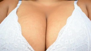 Giantess POV: Worshipping Big Breasts Stuffed in White Bra