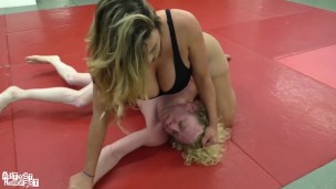 MEGAN JONES BREAKING CHERRIES – MIXED WRESTLING – BREAST SMOTHERING