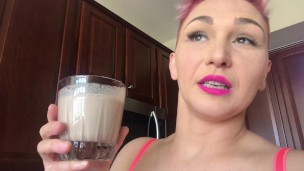 SMOOTHIE AFTER PHOTOSHOOT